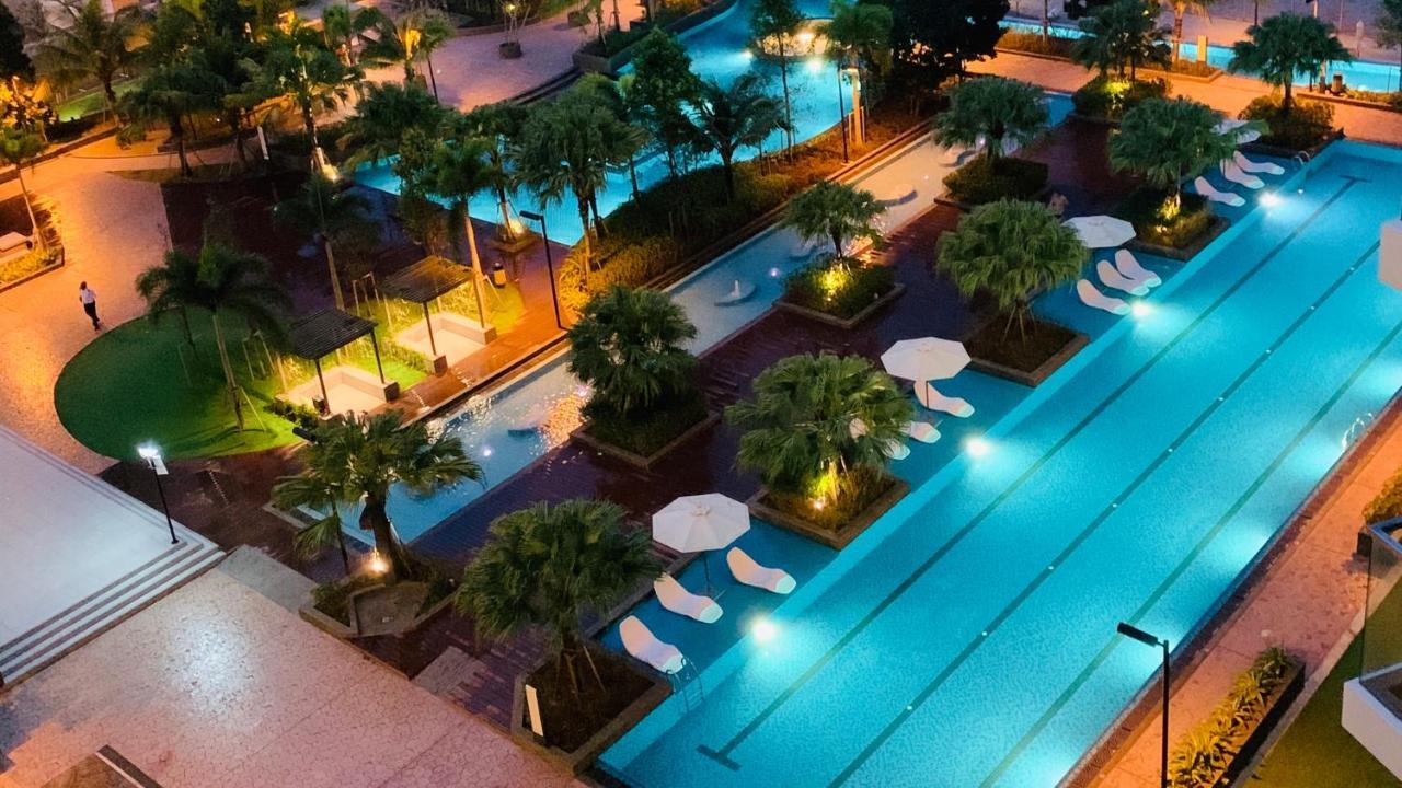 Timurbay Seaview Suite By Guns Studio Kuantan Exterior foto
