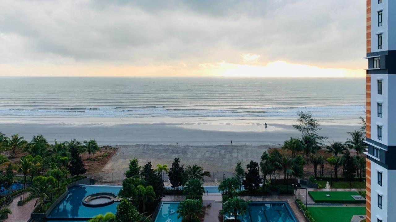 Timurbay Seaview Suite By Guns Studio Kuantan Exterior foto